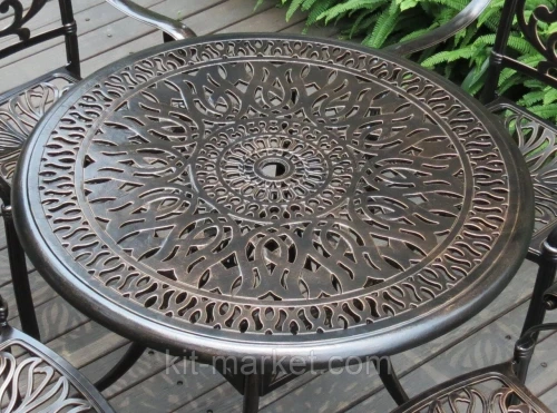 Круглый стол из литого алюминия на 4 персоны