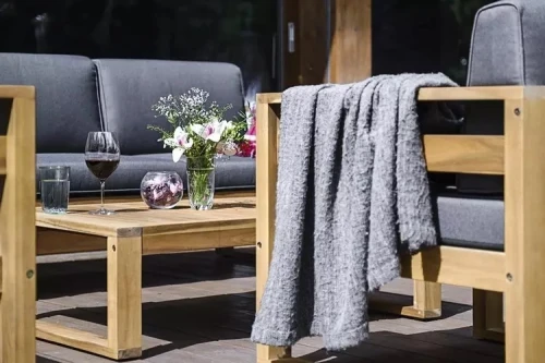 Кофейный стол из акации BOOKA  Joygarden