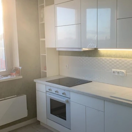 Трехъярусная кухня Фьюжн на заказ 3.0 м от фабрики Виват-мебель