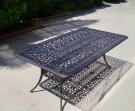 Обеденный садовый стол из литого алюминия