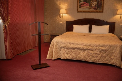 Вешалка костюмная Васко В 70 темно-коричневый/патина