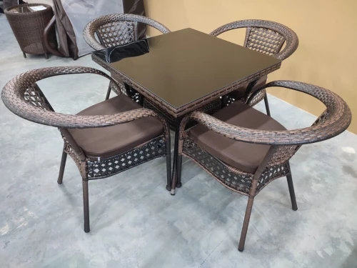 Комплект мебели из искусственного ротанга стол Вайнхейвен 70х70 + 4 кресла Руардин Dark brown