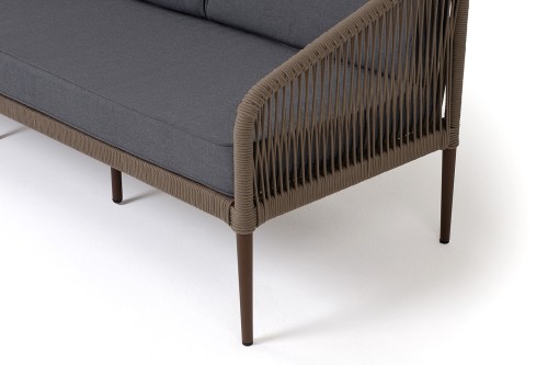 "Канны" диван 3-местный плетеный из роупа, каркас алюминий темно-серый (RAL7024) шагрень, роуп темно-серый круглый, ткань темно-серая 019