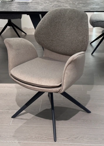 Стул ЛЕННЕ (LENNE) 360 град. поворот., цвет ЛАТТЕ MILAN-430/ MOHAIR-440, ткань/ Черный, ®DISAUR