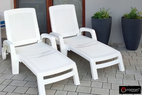 Шезлонг B:rattan MIAMI складной, белый