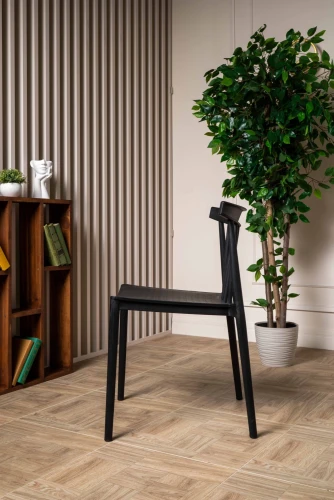 Пластиковый стул KAI черный