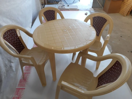 Комплект пластиковой мебели стол круглый «Ривьера» D900 мм + 4 кресла «Элен»