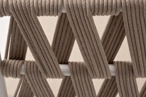 "Диего" диван 2-местный плетеный из роупа, основание дуб, каркас алюминий светло-серый (RAL7035) шагрень, роуп бежевый круглый, ткань бежевая 15052