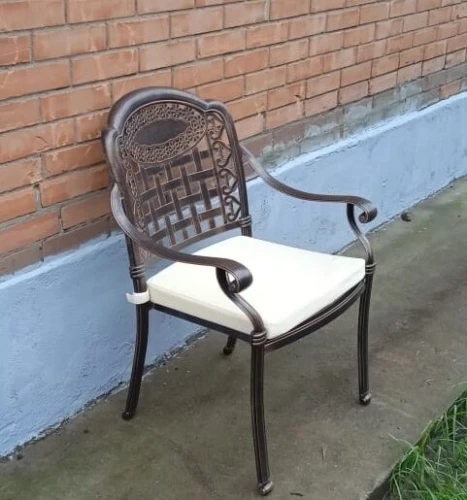 Металлическое кресло Gera из алюминия