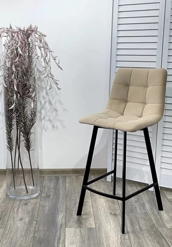 Полубарный стул CHILLI-QB SQUARE бежевый #5, велюр/ черный каркас (H=66cm) М-City