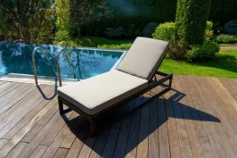 Шезлонг лежак из искусственного ротанга Киото