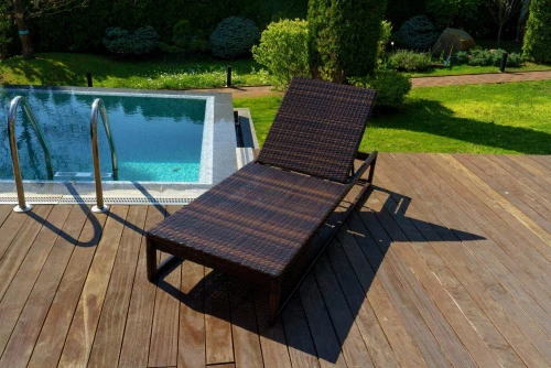 Шезлонг лежак из искусственного ротанга Киото