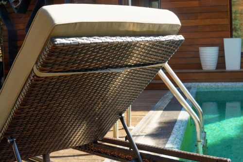 Шезлонг лежак из искусственного ротанга Киото