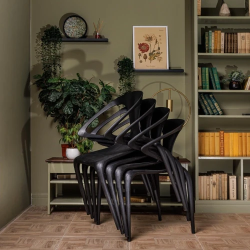 Пластиковый стул MAY черный