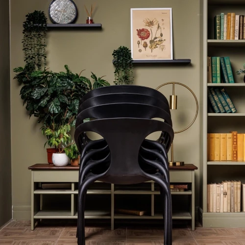 Пластиковый стул MAY черный