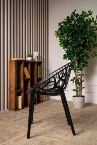 Пластиковый стул ARIA черный