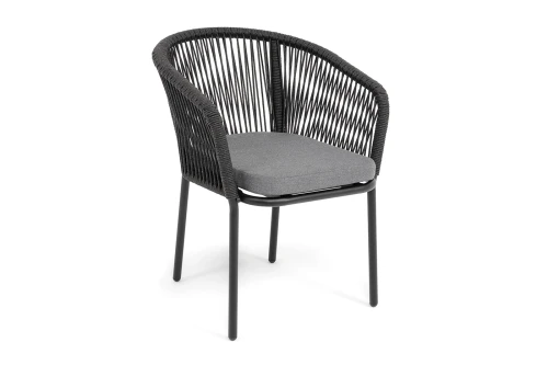"Марсель" стул плетеный из роупа, каркас алюминий черный муар, роуп темно-серый круглый, ткань темно-серая 027