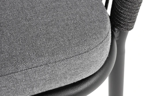 "Марсель" стул плетеный из роупа, каркас алюминий черный муар, роуп темно-серый круглый, ткань темно-серая 027