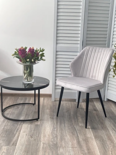 Стул SEATTLE-V СВЕТЛО-СЕРЫЙ BM-4, велюр / черный каркас М-City