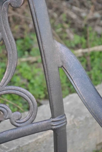 Стол из литого алюминия на 10 персон