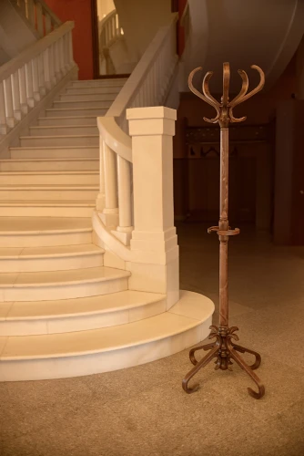 Вешалка напольная В 10Н средне-коричневый