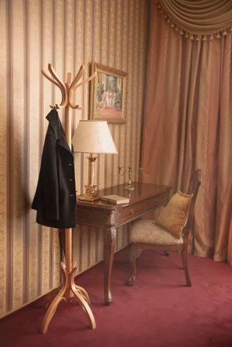 Вешалка напольная В 12Н светло-коричневый