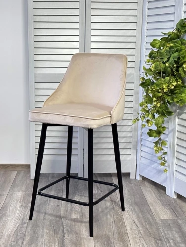 Полубарный стул ПАРКЕР 360 град. поворот. H-06 Бежевый, велюр / черный каркас, М-City