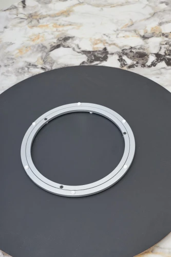 Стол КОЛИЗЕЙ D140 ARCTIC OCEAN, Белый мрамор, керамика / Черный каркас М-City