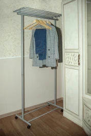 Вешалка напольная на колесах М 9 металлик