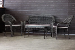 Садовый комплект из искусственного ротанга Мэдисон НЬЮ (Medison NEW) terrace set  с прямоугольным столиком с подушками на сиденье