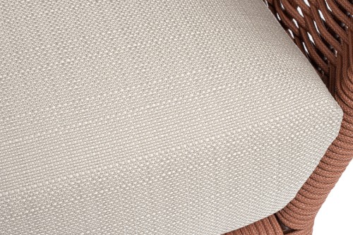 "Фиджи" кресло плетеное из роупа, каркас алюминий коричневый (RAL8016) муар, роуп красный (8372) круглый tex, ткань Mossle бежевая