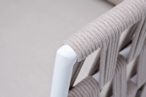 "Диего" кресло плетеное из роупа, основание дуб, каркас алюминий светло-серый (RAL7035) шагрень, роуп бежевый круглый, ткань бежевая 15052