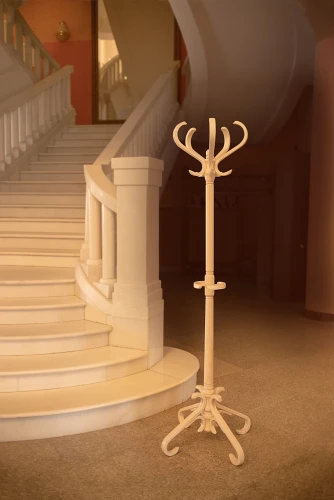 Вешалка напольная В 10Н белый ясень