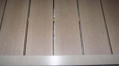 Маятниковые качели со столом Derong из искусственного ротанга