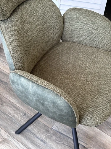 Стул VARDY 360 град.поворот. Brego-77 Зеленый, ткань/ 7525-156 Зеленый, велюр/Черный, ®DISAUR