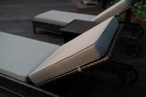 Шезлонг из искусственного ротанга Корсика (коричневый)