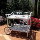 Сервировочный стол из литого алюминия Сервировочный стол из литого алюминия