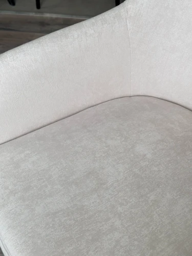 Стул АЛИСТЕР, цвет RAIN 1 молочный велюр / черный каркас М-City