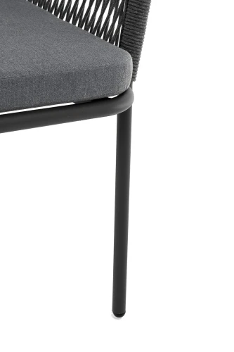 "Лион" стул плетеный из роупа, каркас из стали темно-серый (RAL7024) шагрень, роуп темно-серый круглый, ткань серая