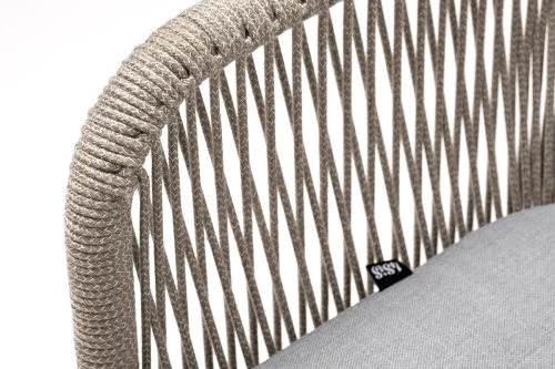 "Лион" стул плетеный из роупа, каркас алюминий светло-серый (RAL7035) муар, роуп серый меланж круглый, ткань светло-серая