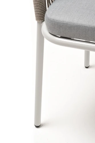 "Лион" стул плетеный из роупа, каркас алюминий светло-серый (RAL7035) муар, роуп серый меланж круглый, ткань светло-серая