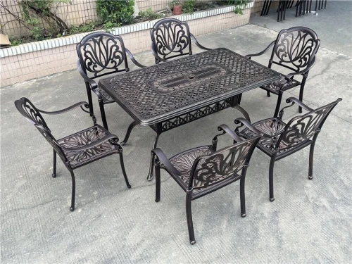 Обеденная группа Teide из литого алюминия с жаровней