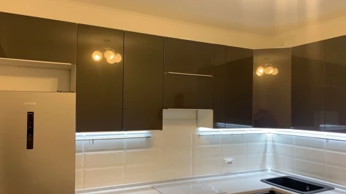 Угловая кухня на заказ по размерам заказчика Фьюжн от Vivat на заказ 2.6х2.1 м. цвет Anthracite