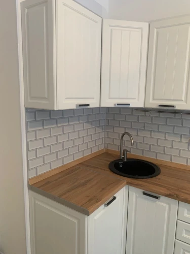 Угловая кухня Прага белое дерево на заказ по индивидуальным размерам 2.8х1.2 м. от фабрики Виват