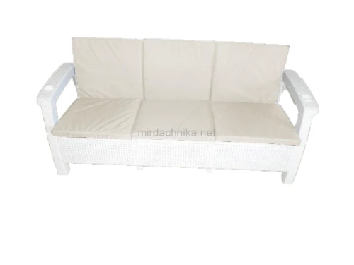 Трехместный диван Yalta Sofa 3 Seat без подушек