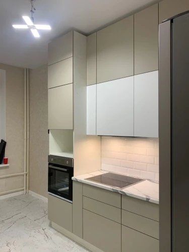 Угловая кухня Фьюжн на заказ 2.9х0.9 м. цвет Silky White/Silky Grey от фабрики Виват