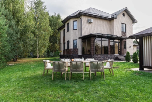 Обеденный комплект MICHELLE на 8 персон из натуральной акации