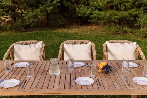 Обеденный комплект MICHELLE на 8 персон из натуральной акации