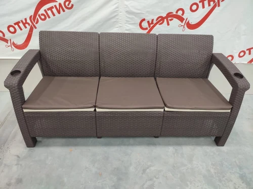 Трехместный диван Yalta Sofa 3 Seat