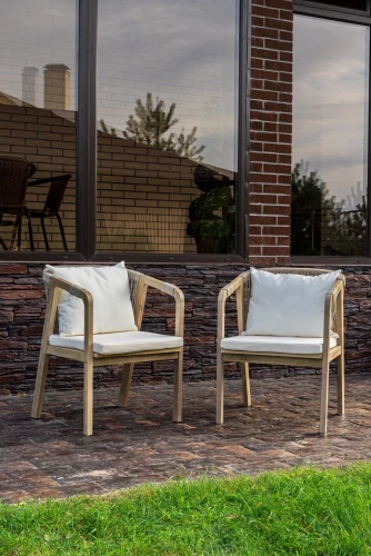 Кресло MICHELLE из натуральной акации